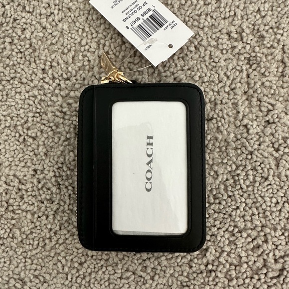 NWT Coach Zip Card Case With Quilting CZ467 Gold/Black - Picture 3 of 6